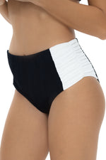 Panty Tiro Alto Venecia